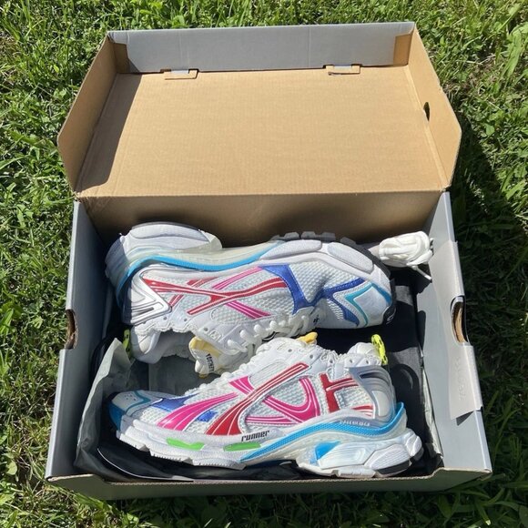 balenciaga runners - Picture 1 of 4